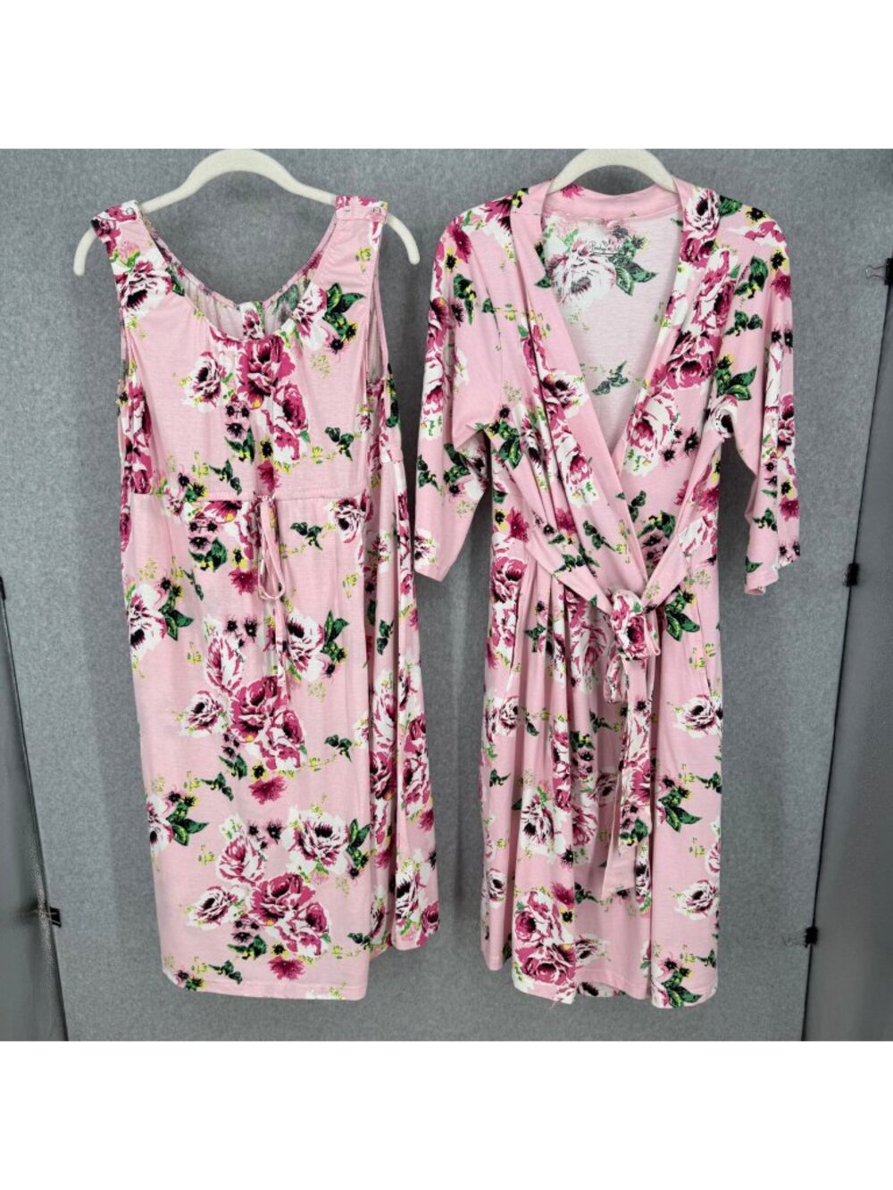 Baby Be Mine Maternity Delivery Nursing Gown Robe Set Size S/M Pink Floral Print